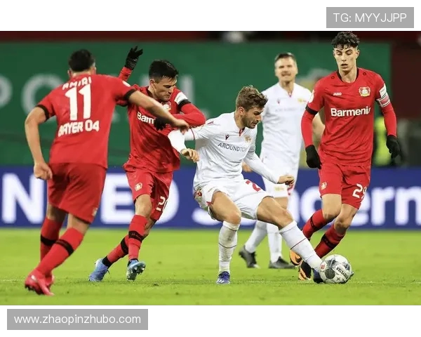 霍芬海姆与红牛的激烈对决揭示德甲新赛季的竞争格局与战术博弈